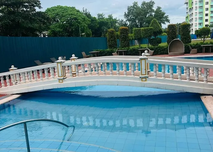 Staycation In Marikina Aparthotel 3*