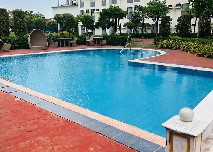 Staycation In Marikina Aparthotel